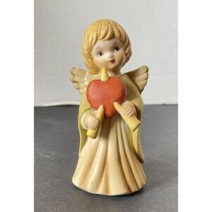 Lefton Angel Heart #2473 Porcelain Bisque  Sweet Face 4.5” Tall